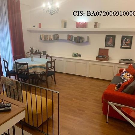 Corte Middorusso Bari Buitenkant foto