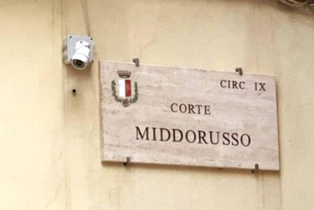 Corte Middorusso Bari Buitenkant foto