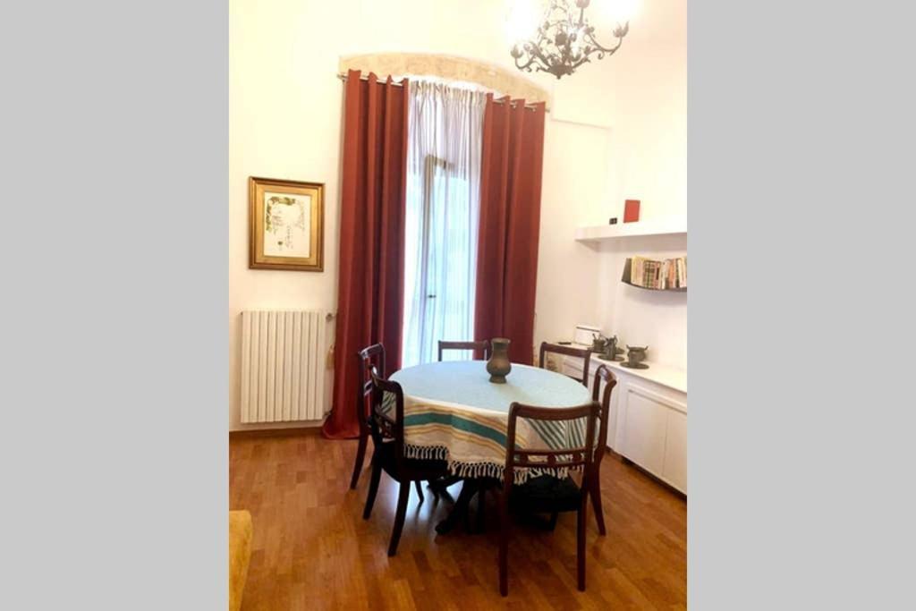 Corte Middorusso Bari Buitenkant foto
